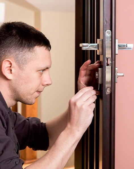 : Professional Locksmith For Commercial And Residential Locksmith Services in Joliet